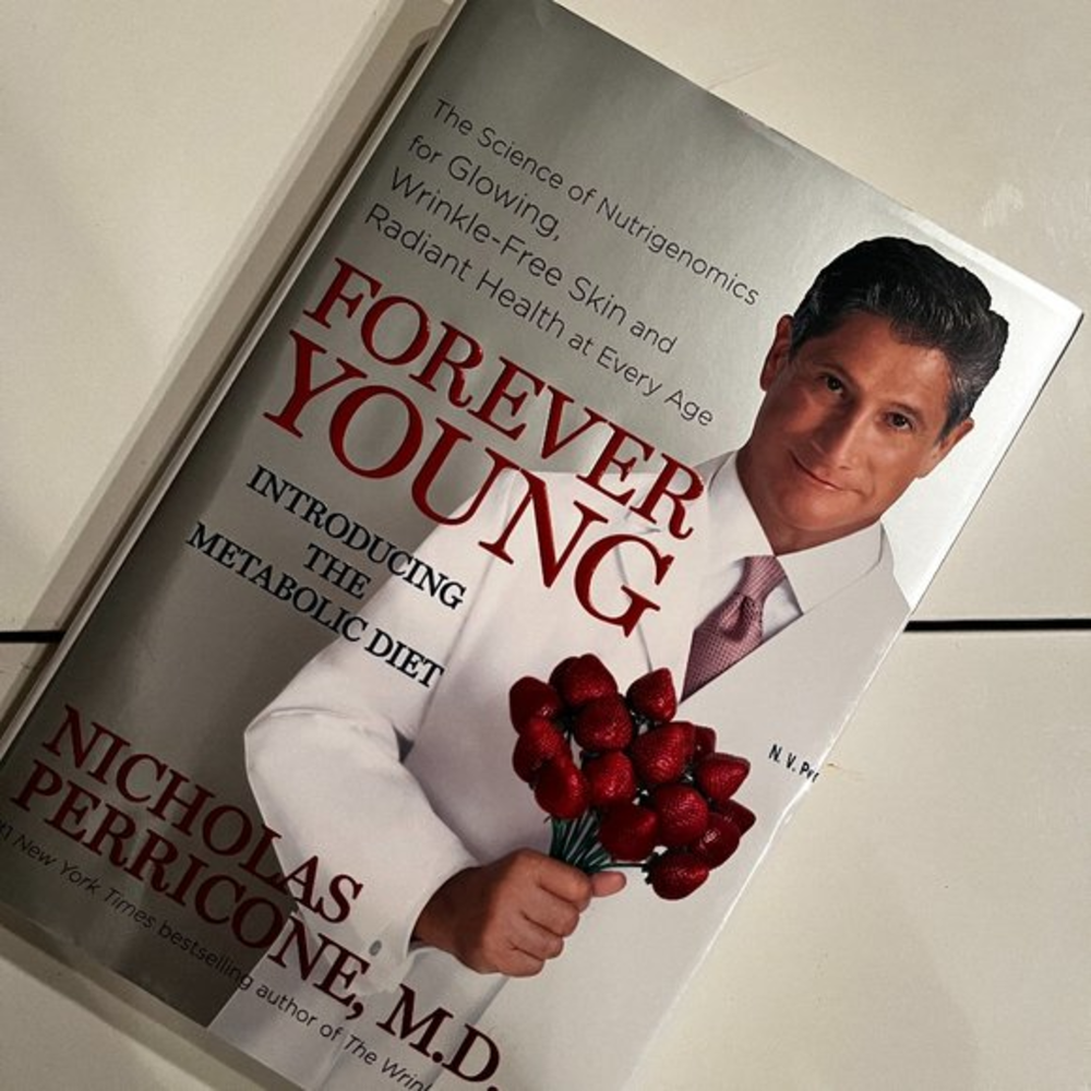 Forever Young (Introducing‎ the Metabolic Diet) by Nicholas Perricone (hardcover